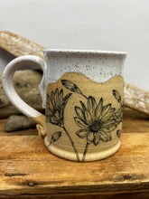 Load image into Gallery viewer, Daisy Mug - White
